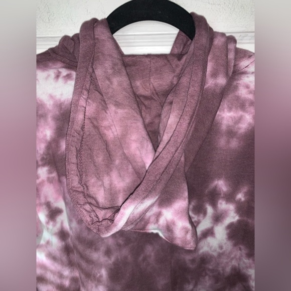 NWT‎ Threads 4 Thought purple and white tie die hoodie size small - Picture 8 of 9